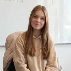 2023 04 20 praktikantin lara vorschaubild frieling24