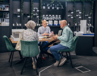 Dreistufiger Vertrieb – Warum gibt es keine Preise in der Ausstellung?