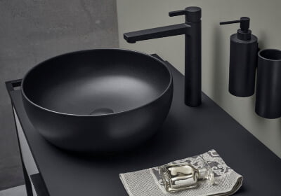 DIANA L300 Black Aufsatzschale & L100 Black Armatur