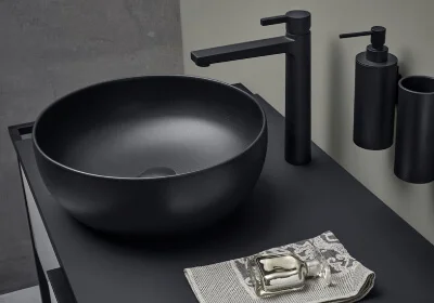 DIANA L300 Black Aufsatzschale & L100 Black Armatur